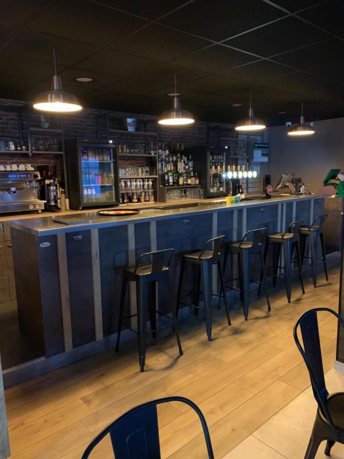 Le Relais Du Velors Hotell Beaumont-en-Véron Eksteriør bilde