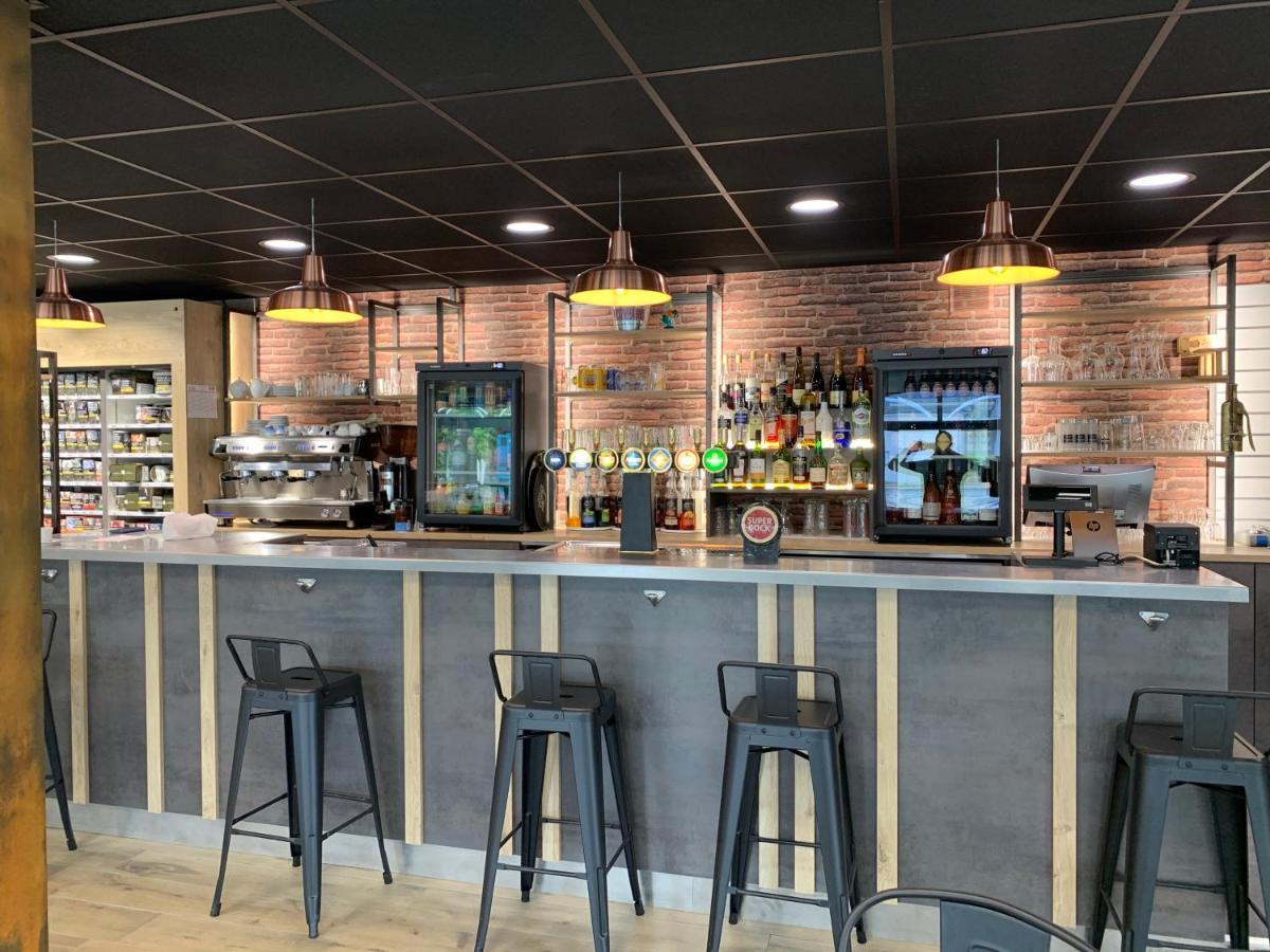 Le Relais Du Velors Hotell Beaumont-en-Véron Eksteriør bilde